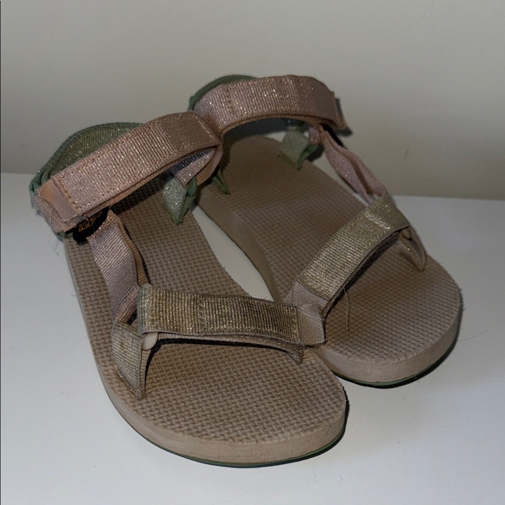 Teva Sandals girls size youth 13